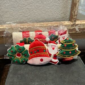 Vintage NEW Christmas Embellished Fabric Napkin Rings